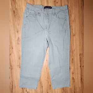 Gloria Vanderbilt Super Amanda Capri Pants – Women’s Size 10